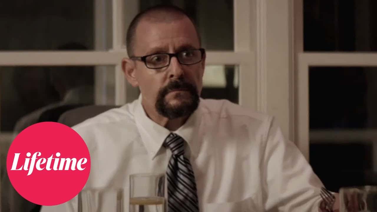 Zwiastun: Dziewczyna w piwnicy